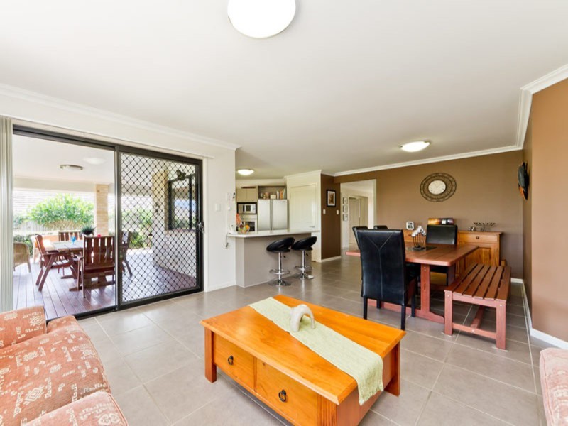 14 Curlew Court, Warner QLD 4500