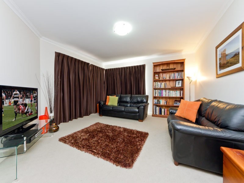 14 Curlew Court, Warner QLD 4500