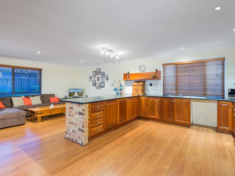 70 Hayward Avenue, Cashmere QLD 4500