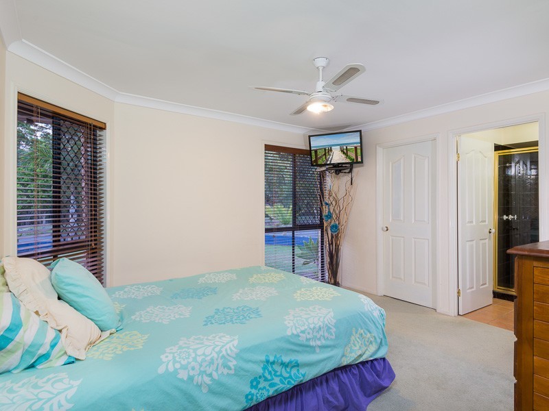 70 Hayward Avenue, Cashmere QLD 4500