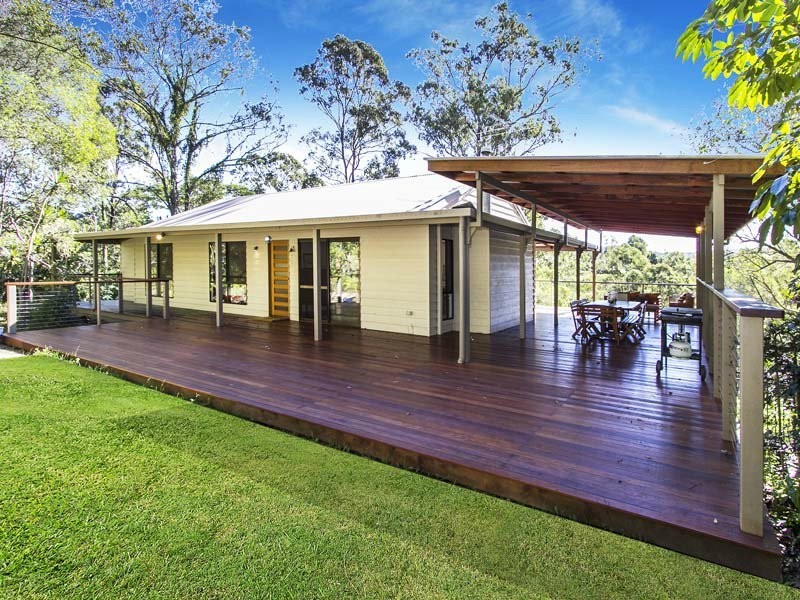 16 Routledge Court, Clear Mountain QLD 4500