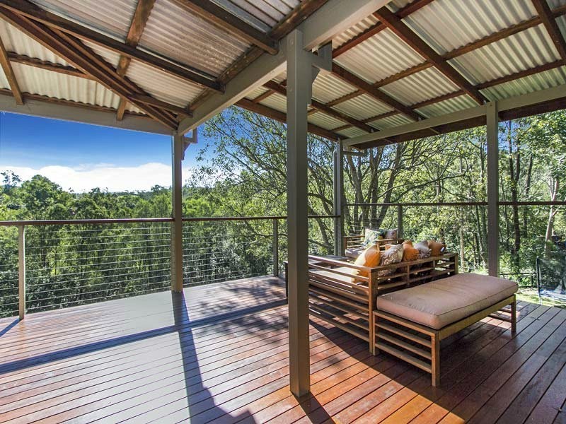 16 Routledge Court, Clear Mountain QLD 4500