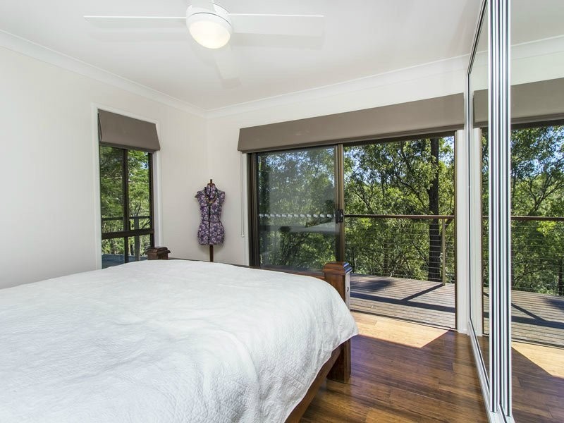16 Routledge Court, Clear Mountain QLD 4500
