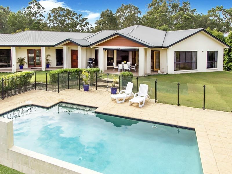 8 Correa Court, Cashmere QLD 4500
