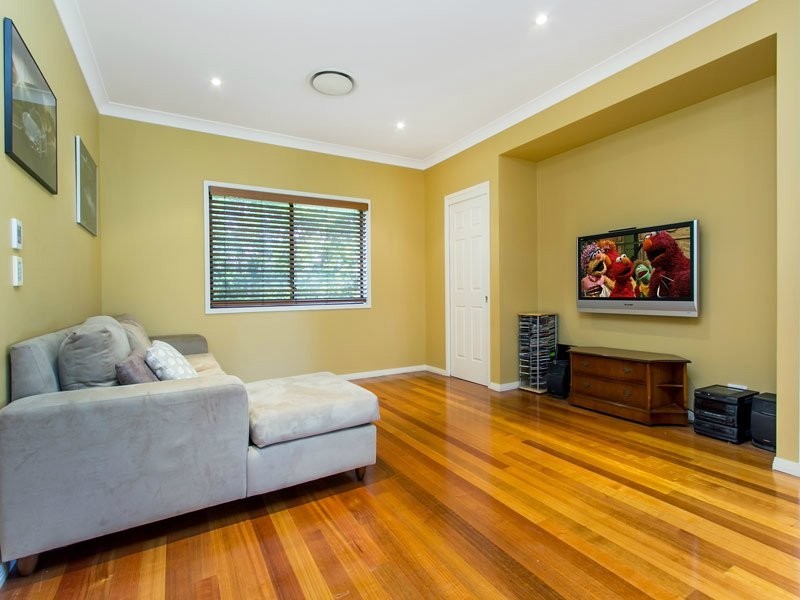 8 Correa Court, Cashmere QLD 4500