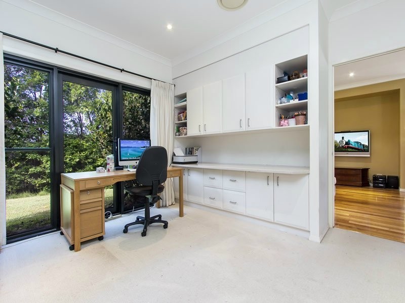 8 Correa Court, Cashmere QLD 4500