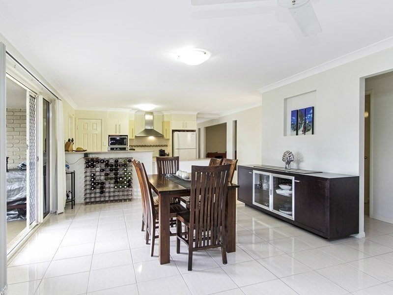 11 Nadine Court, Warner QLD 4500