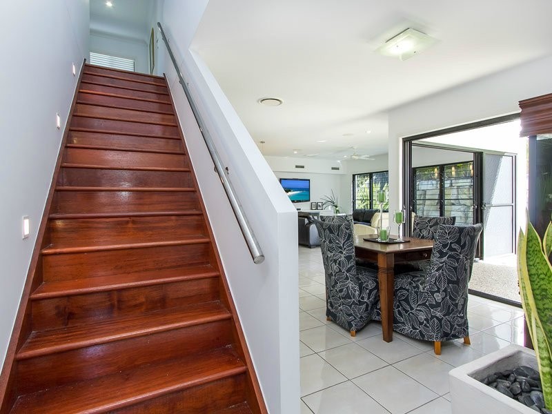 17 Bend Court, Eatons Hill QLD 4037
