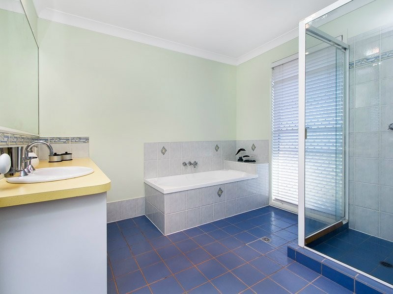 9 Gypsy Court, Eatons Hill QLD 4037