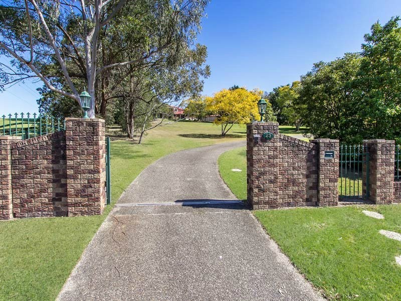 23 Weston Drive, Bunya QLD 4055
