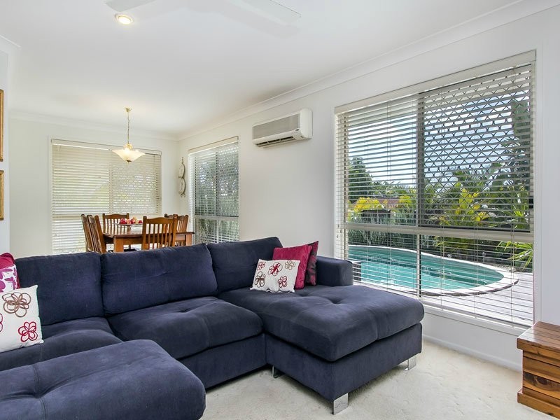 30 Marina Court, Eatons Hill QLD 4037