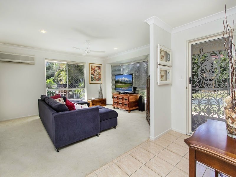 30 Marina Court, Eatons Hill QLD 4037