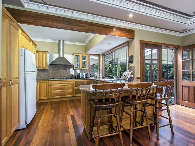 8 Hoare Court, Bunya QLD 4055