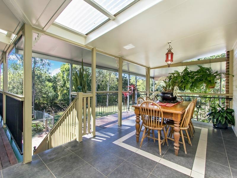 8 Hoare Court, Bunya QLD 4055