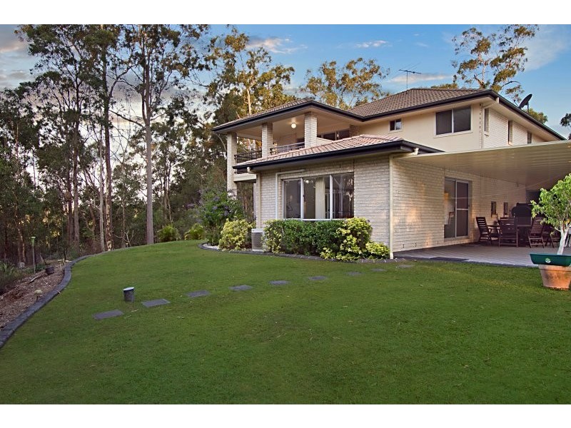 6 Girraween Place, Cashmere QLD 4500