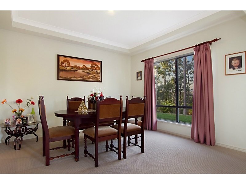 6 Girraween Place, Cashmere QLD 4500