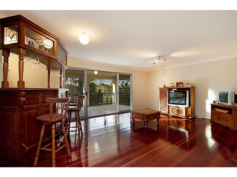 6 Girraween Place, Cashmere QLD 4500