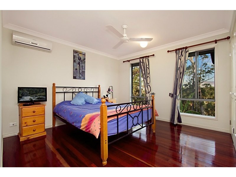 6 Girraween Place, Cashmere QLD 4500