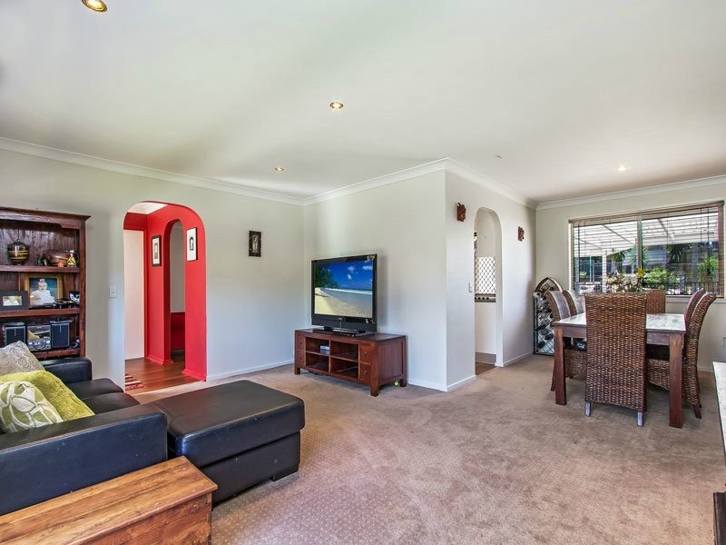 18 Edwards Drive, Albany Creek QLD 4035