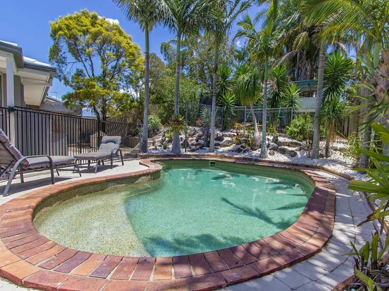 18 Edwards Drive, Albany Creek QLD 4035