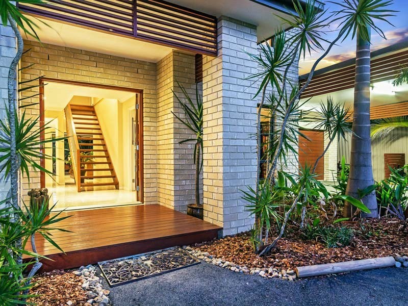 6 Colin Place, Cashmere QLD 4500