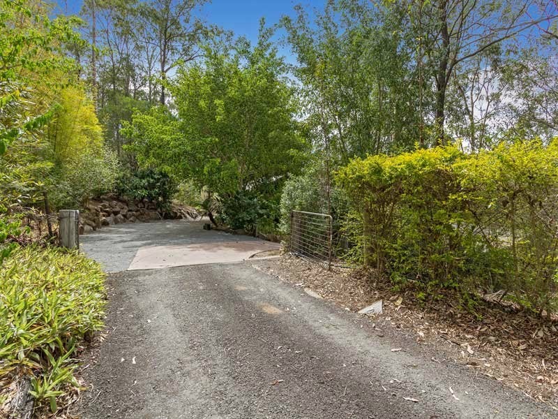 6 Weber Court, Bunya QLD 4055