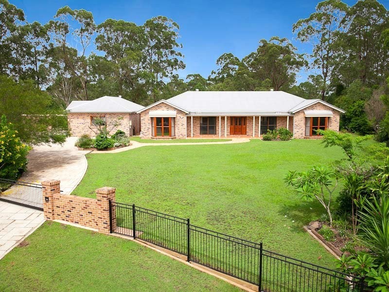 6 Sanctuary Court, Eatons Hill QLD 4037