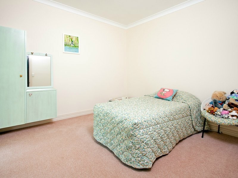6 Sanctuary Court, Eatons Hill QLD 4037