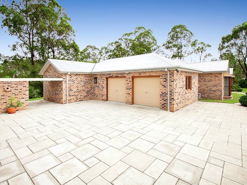 6 Sanctuary Court, Eatons Hill QLD 4037
