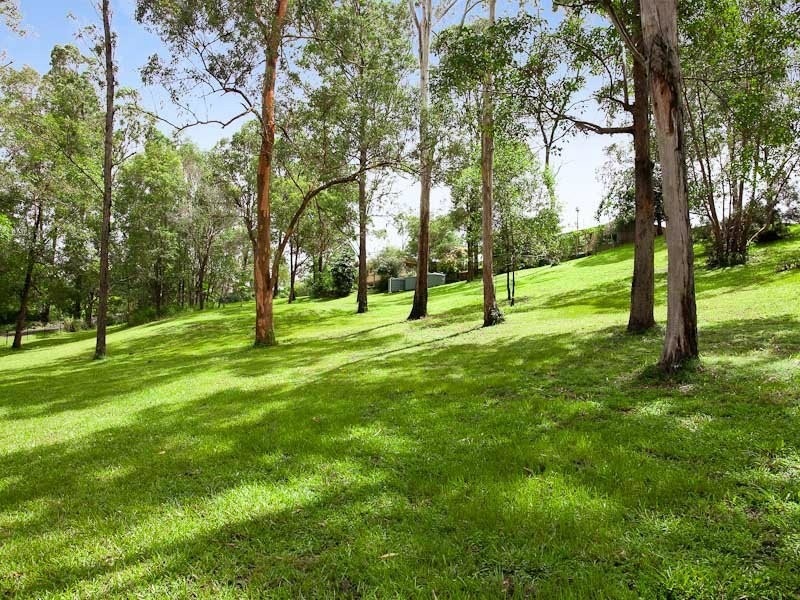 6 Sanctuary Court, Eatons Hill QLD 4037