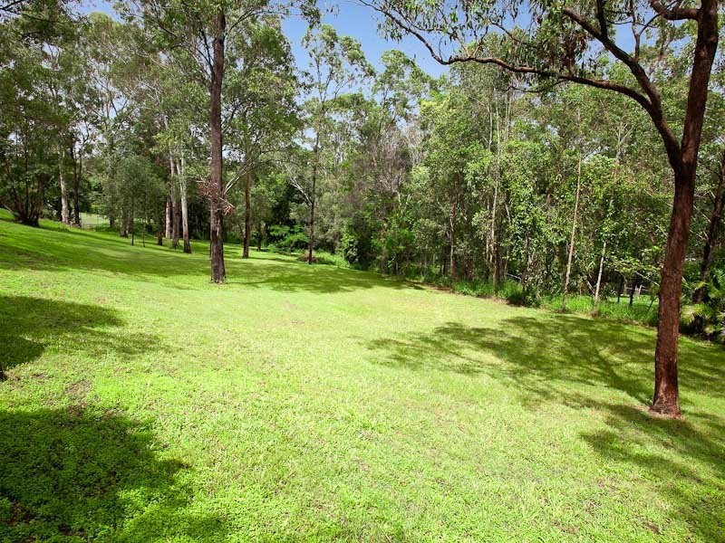 6 Sanctuary Court, Eatons Hill QLD 4037
