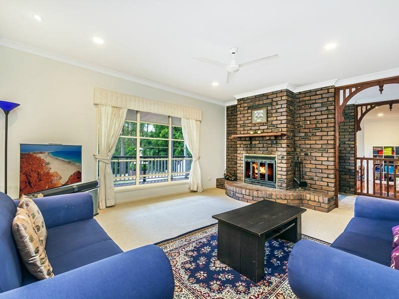 3 Bracken Court, Cashmere QLD 4500