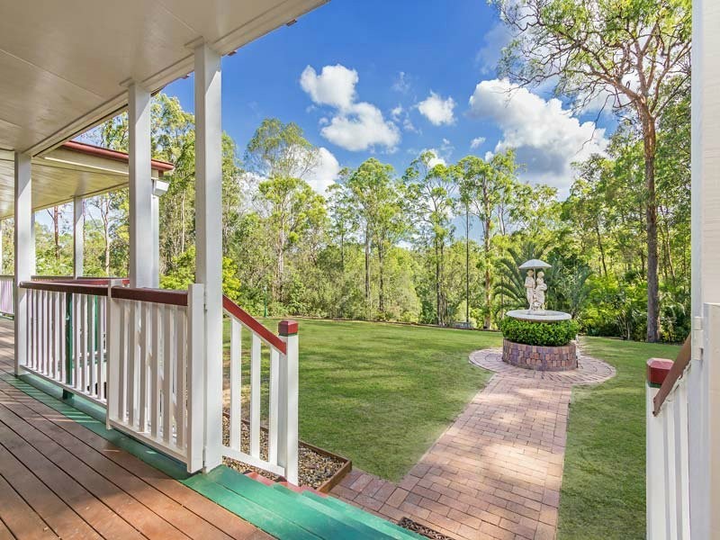 3 Bracken Court, Cashmere QLD 4500