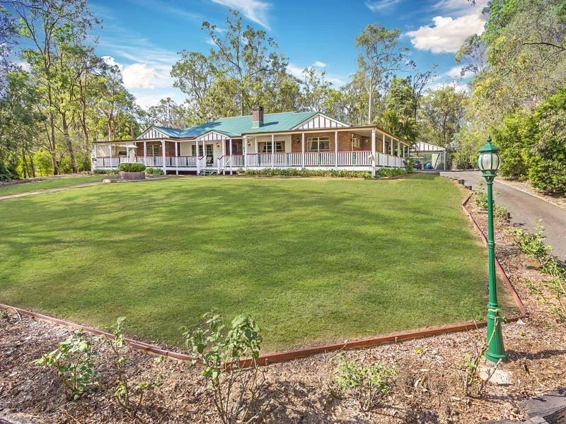 3 Bracken Court, Cashmere QLD 4500