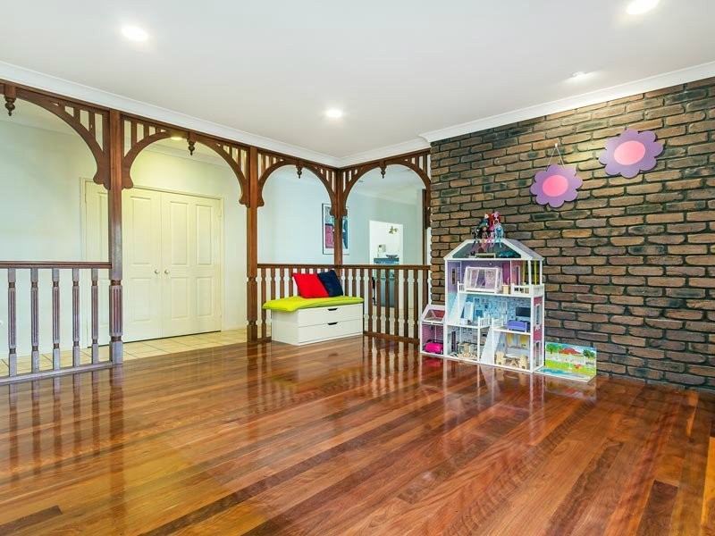 3 Bracken Court, Cashmere QLD 4500