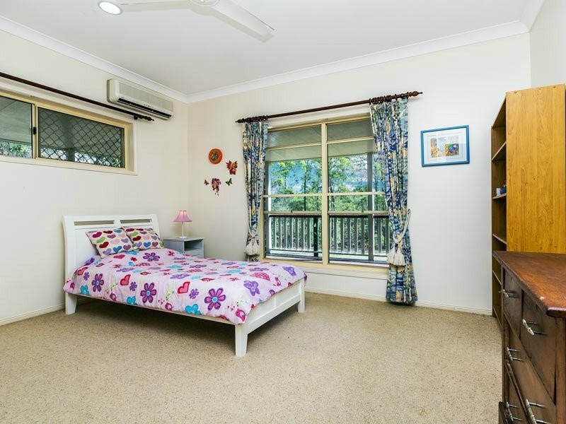 3 Bracken Court, Cashmere QLD 4500