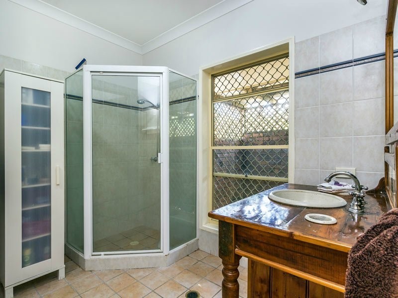 3 Bracken Court, Cashmere QLD 4500