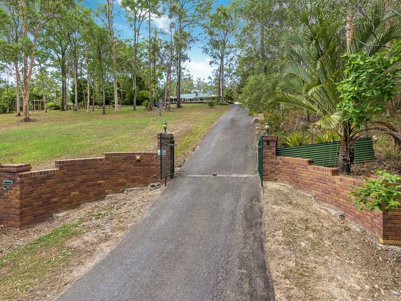 3 Bracken Court, Cashmere QLD 4500