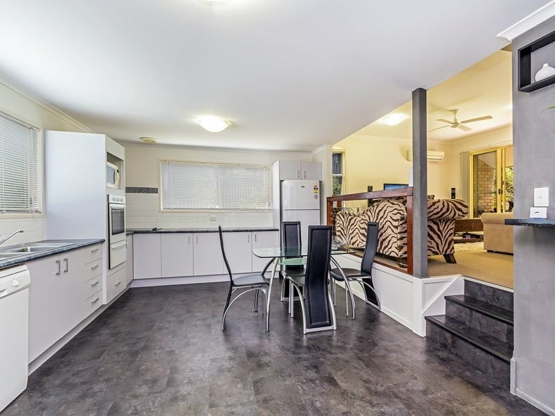 2/16 Orion Avenue, Eatons Hill QLD 4037