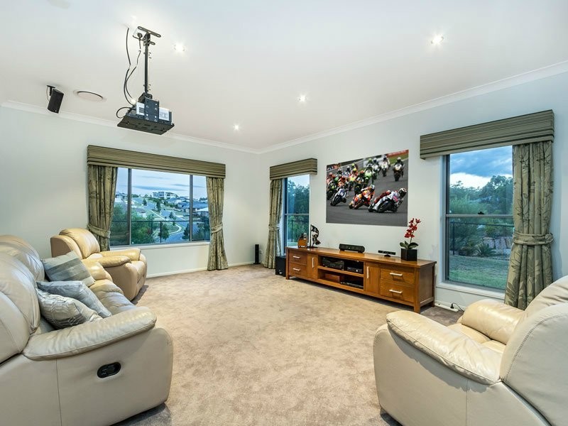 2 Gracie Court, Cashmere QLD 4500