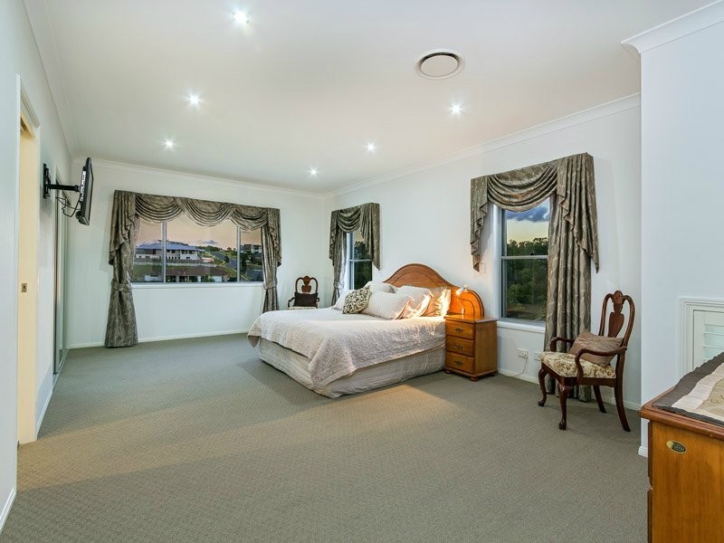 2 Gracie Court, Cashmere QLD 4500