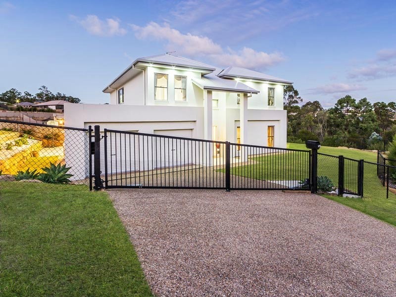 2 Gracie Court, Cashmere QLD 4500