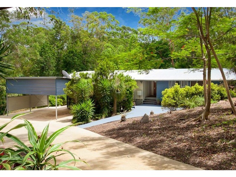 33 Hidden Valley Drive, Eatons Hill QLD 4037