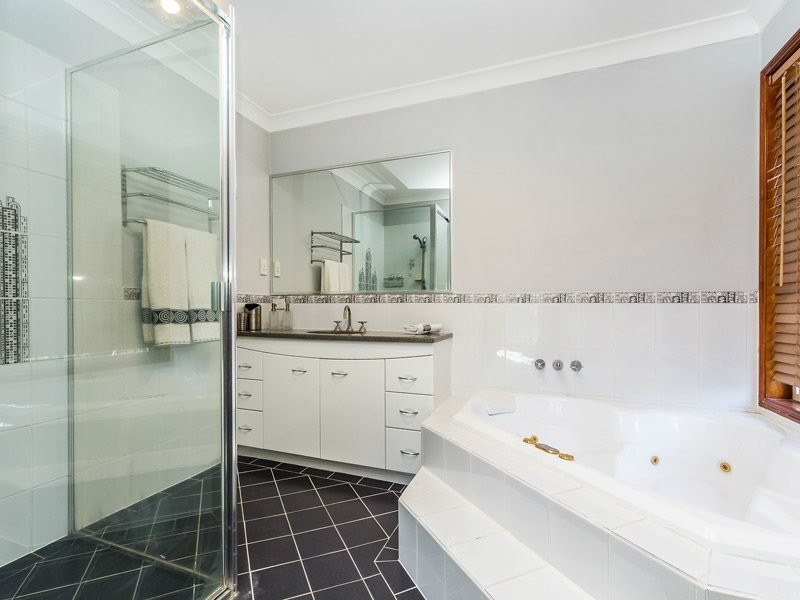 21 Mercedes St, Joyner QLD 4500