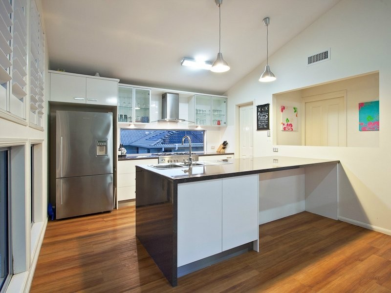 7 Lee Close, Albany Creek QLD 4035