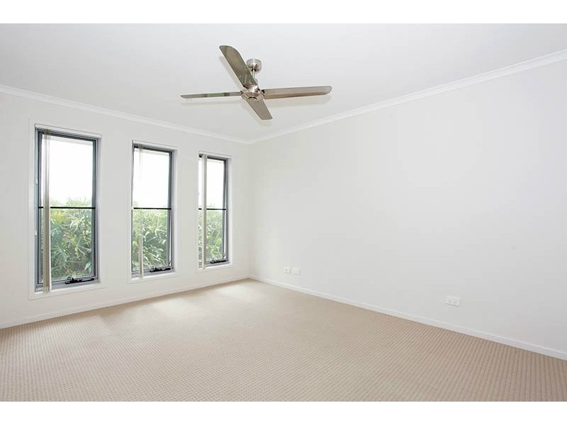 64 Winlock Circuit, Warner QLD 4500