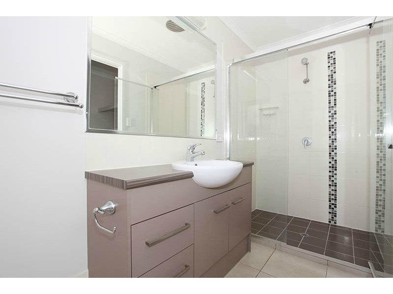 64 Winlock Circuit, Warner QLD 4500