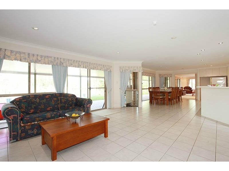 3 Peppermint Drive, Cashmere QLD 4500