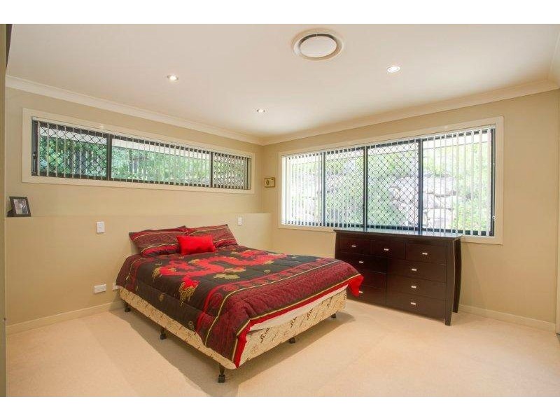12 Jubilee Court, Eatons Hill QLD 4037