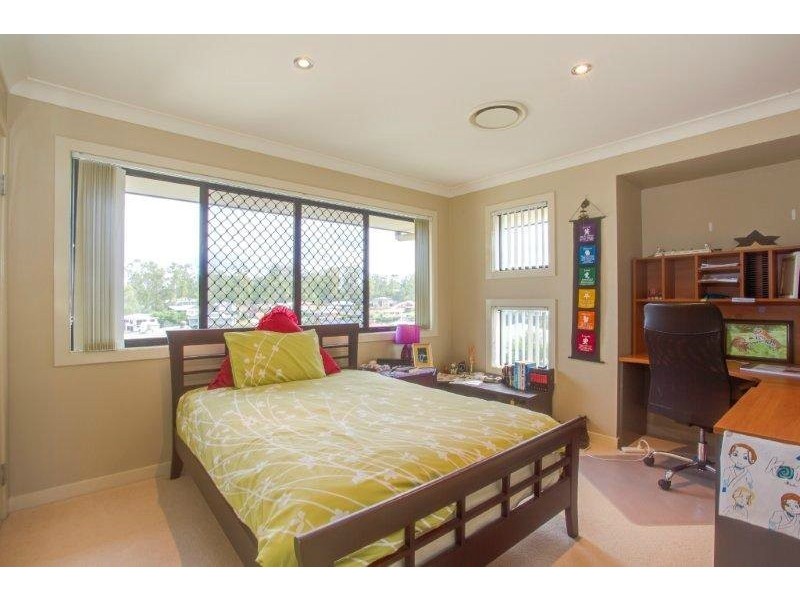 12 Jubilee Court, Eatons Hill QLD 4037